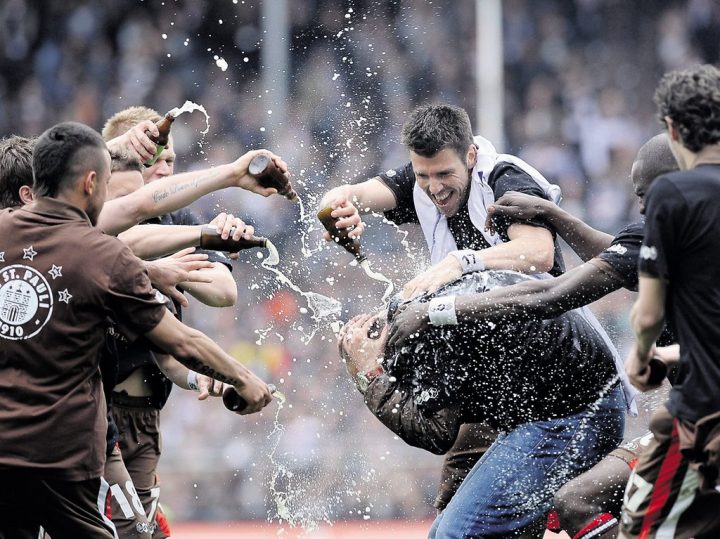 St. Pauli-Legende: 50. Geburtstag! Boll, Littmann und Trulsen gratulieren Stani