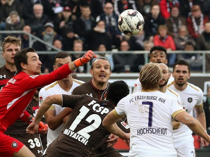 Aue-Torwart Männel ist St. Pauli-Fan