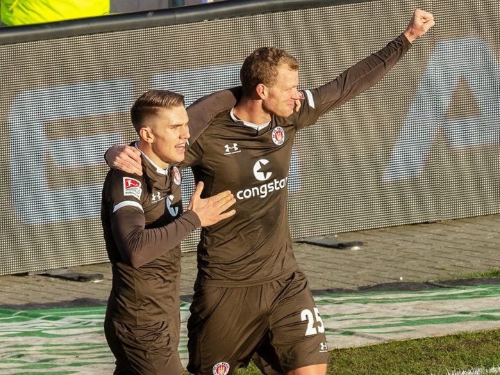 Tolle Show gegen Bielefeld: St. Pauli überrollt den Spitzenreiter