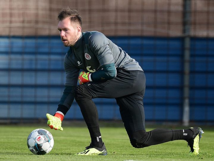 St. Pauli-Torhüter Himmelmann ist genervt: „Es gibt keine Erklärung dafür“