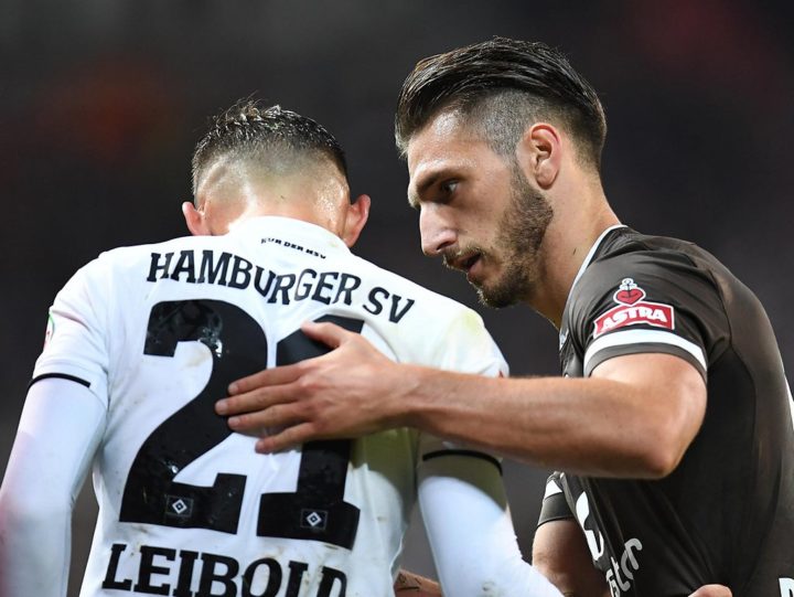 Wie sich St. Pauli und HSV seit Wochen ungewollt Schützenhilfe geben