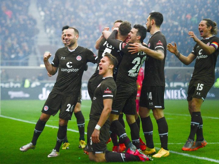 St. Pauli vergoldet den Derbysieg