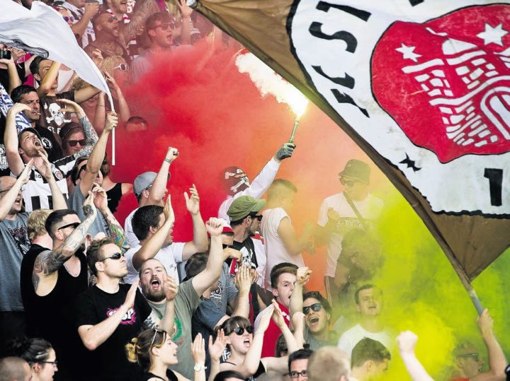 Wie Ultras des FC St. Pauli Gutes tun – und nicht darüber reden