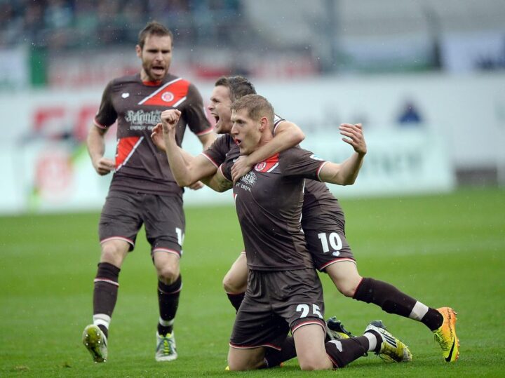 Auf den Färöer: Ein Ex-St. Pauli-Profi startet schon am Wochenende