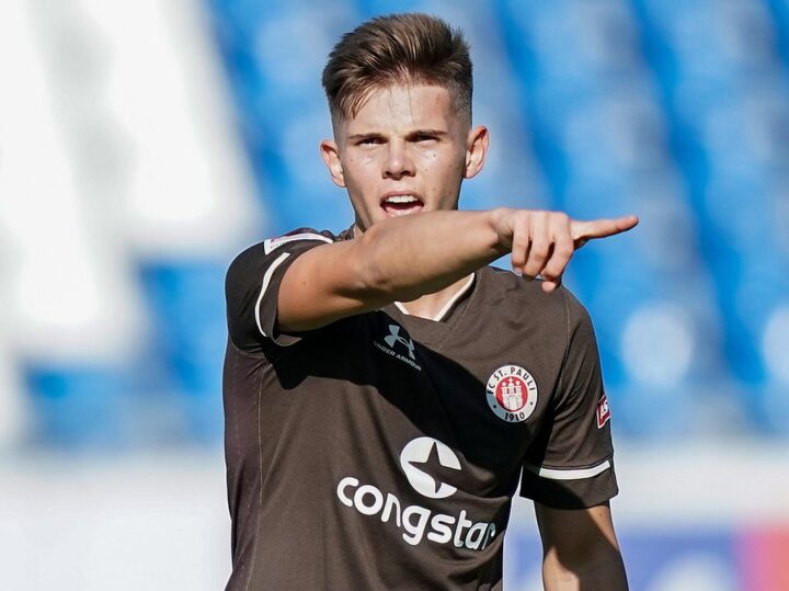 Starker Auftritt gegen den HSV: St. Pauli-Trainer irritiert über die Noten für Becker