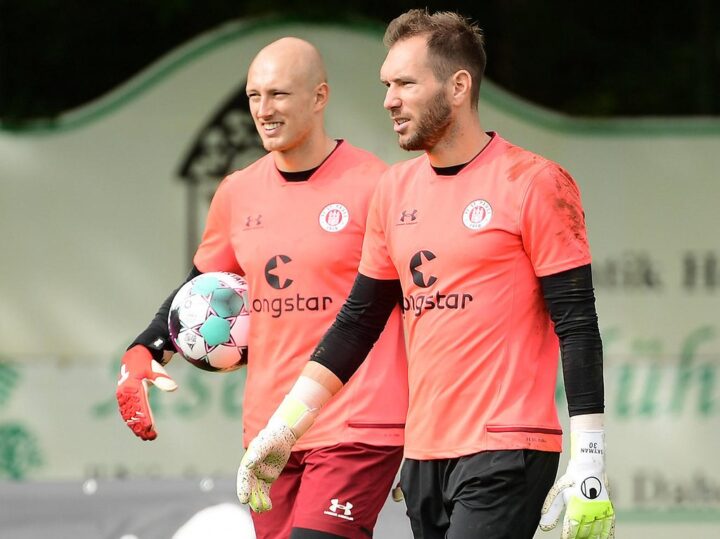 „Zu viele Schüsse sind drin“: Steht am Sonntag Brodersen im St. Pauli-Tor?