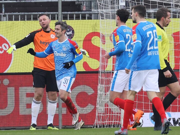 St. Pauli darf sich bei Bartels bedanken – Wahnsinn in Regensburg