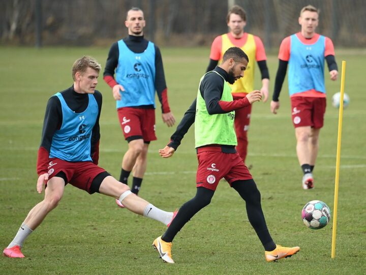 Training abgebrochen: Muss sich St. Pauli um seinen Dauersieger sorgen?