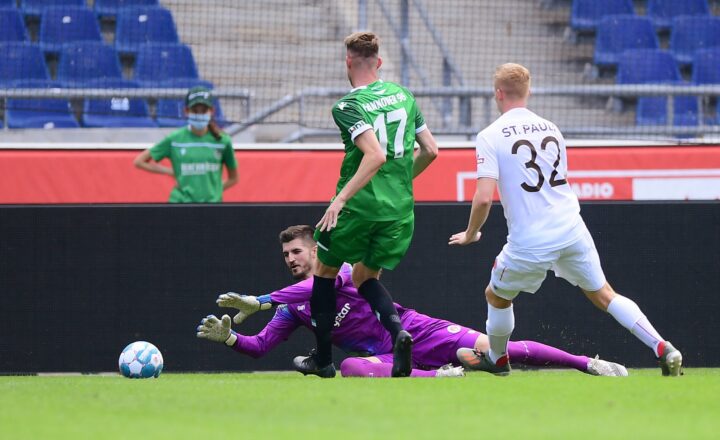 Neues Torwart-Modell bei St. Pauli: Vasilj ist Nummer eins – und Smarsch auch